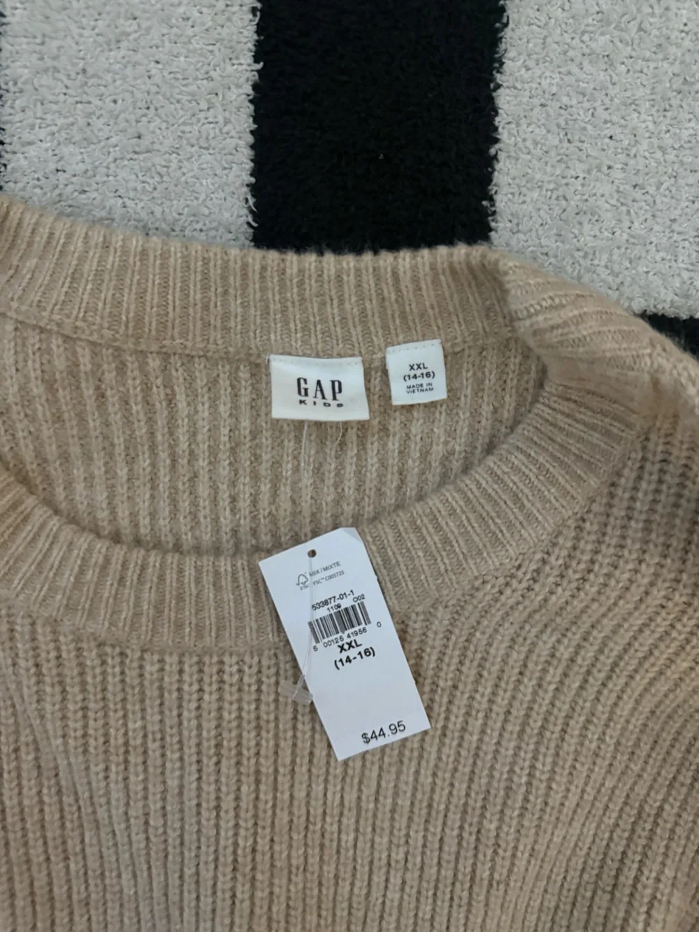 GAP kids Crewneck Sweater in Light Beige